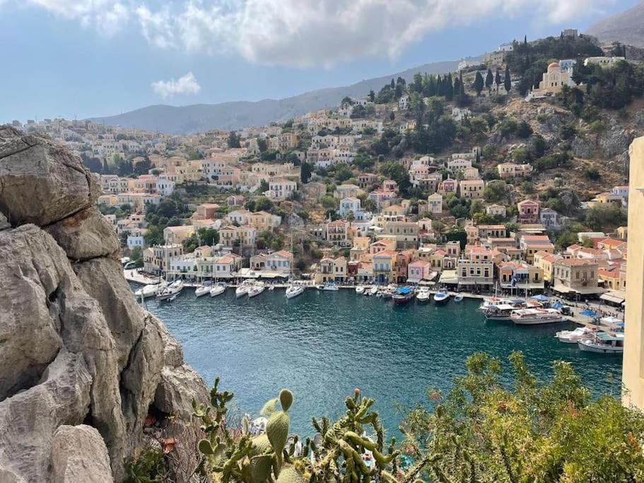 Maison Avec Terrasses Et Vues Symi Exteriör bild