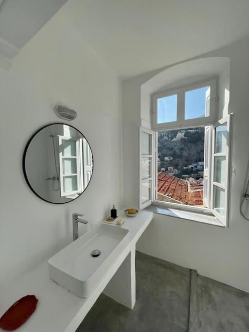 Maison Avec Terrasses Et Vues Symi Exteriör bild