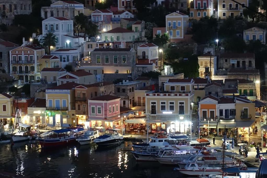 Maison Avec Terrasses Et Vues Symi Exteriör bild