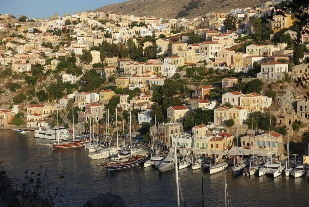 Maison Avec Terrasses Et Vues Symi Exteriör bild